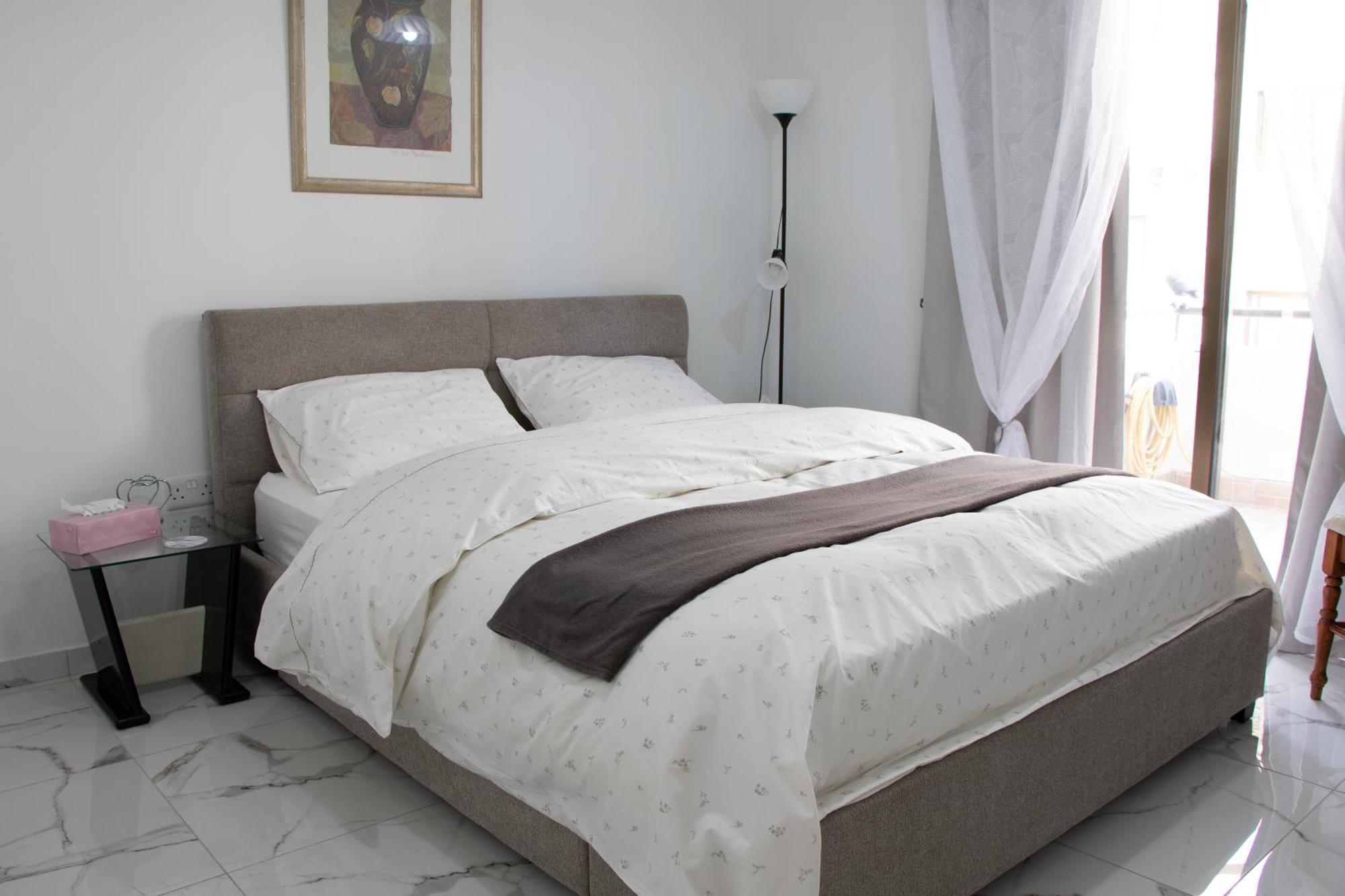 Apartment,Near The Beach Pinikoudes ラルナカ エクステリア 写真